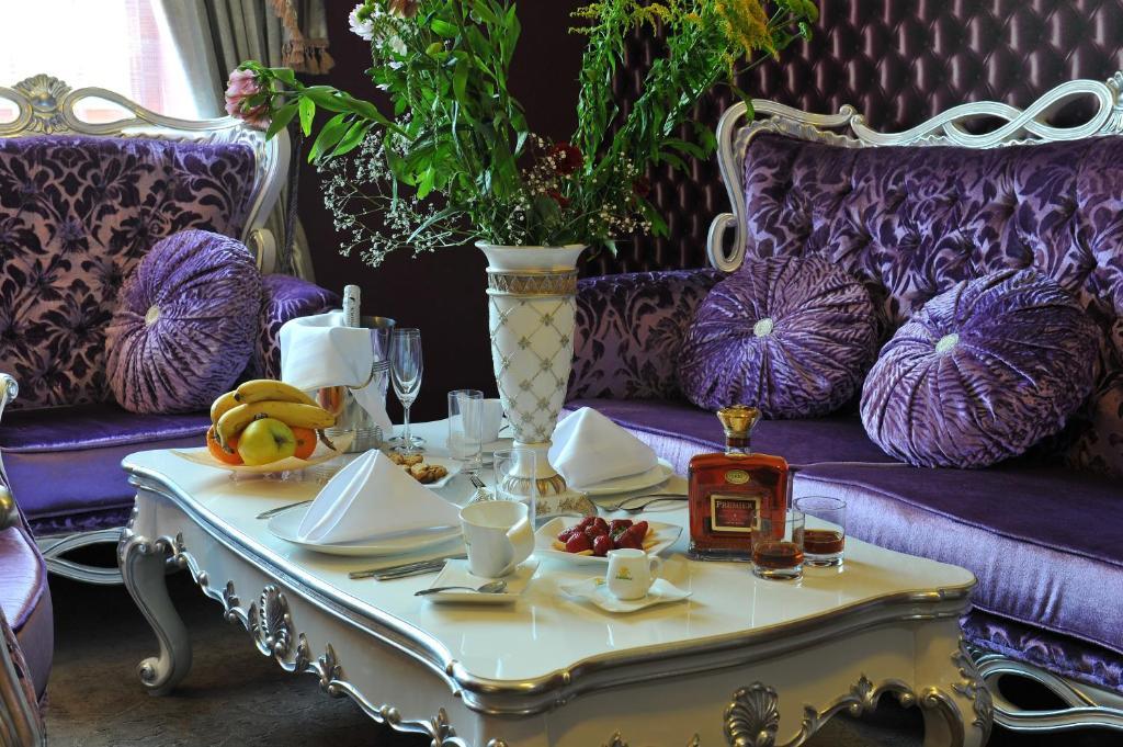 Park Hotel สตาราซาโกรา ห้อง รูปภาพ A table set for afternoon tea