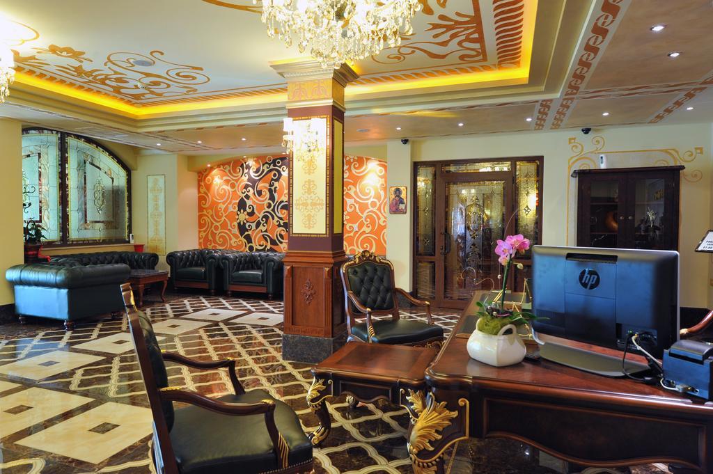 Park Hotel สตาราซาโกรา ภายนอก รูปภาพ Lobby